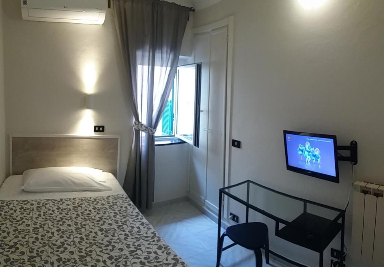 Single Room,1001398065:JPEG