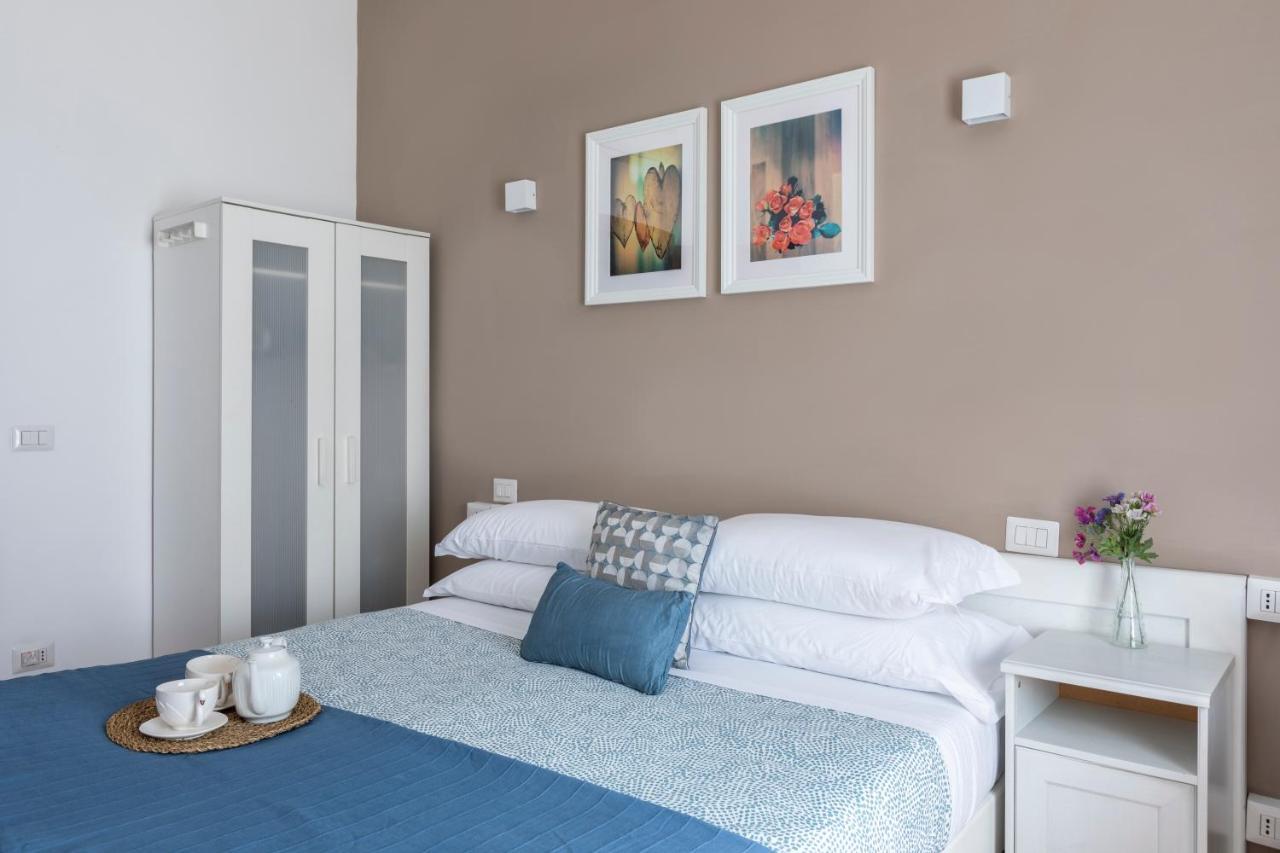 Double or Twin Room Private External Bathroom