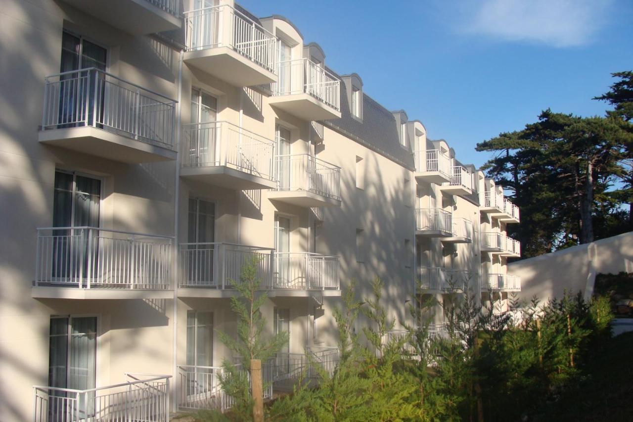 Suite Apartment with Garden Side (2 Adults + 2 Children),239795045:JPEG