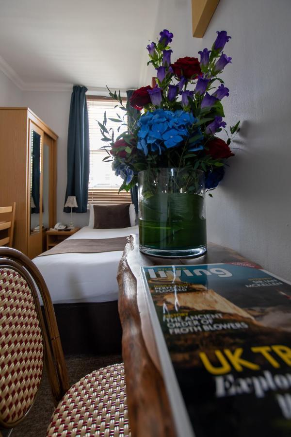 Eenpersoonskamer met Gedeelde Badkamer