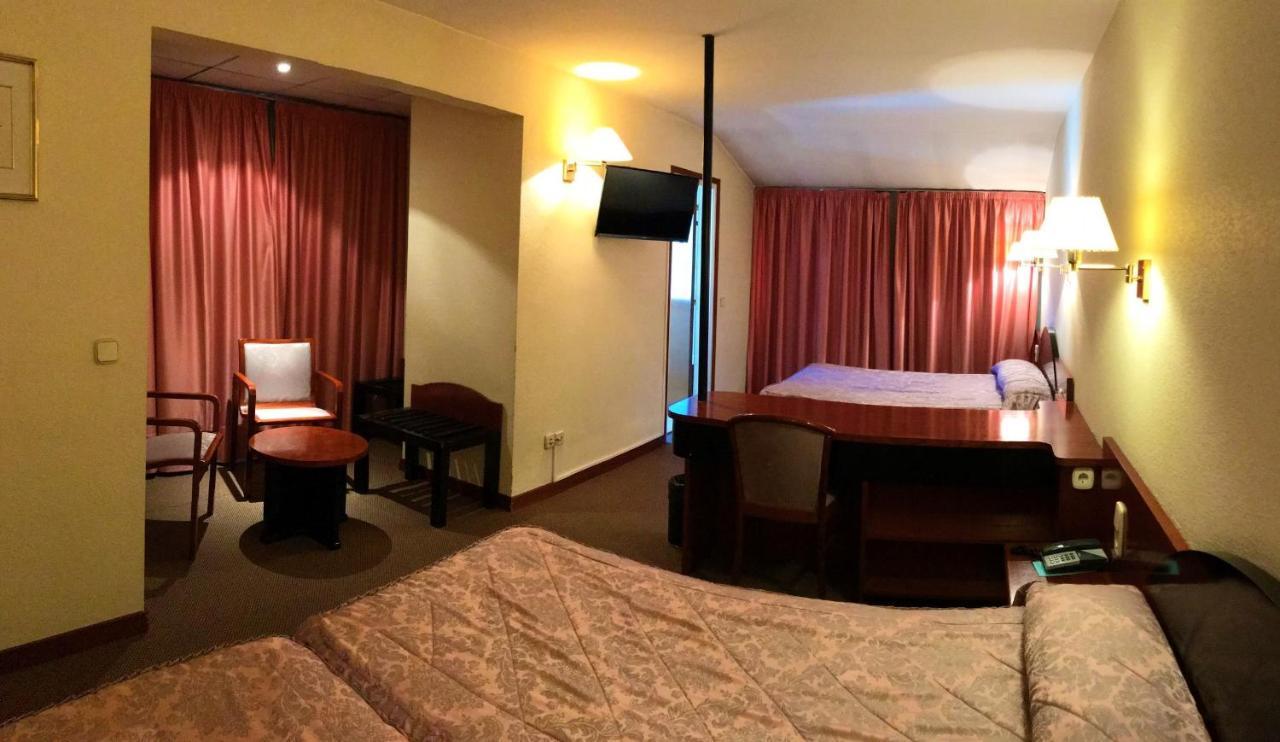 Quadruple Room Bath