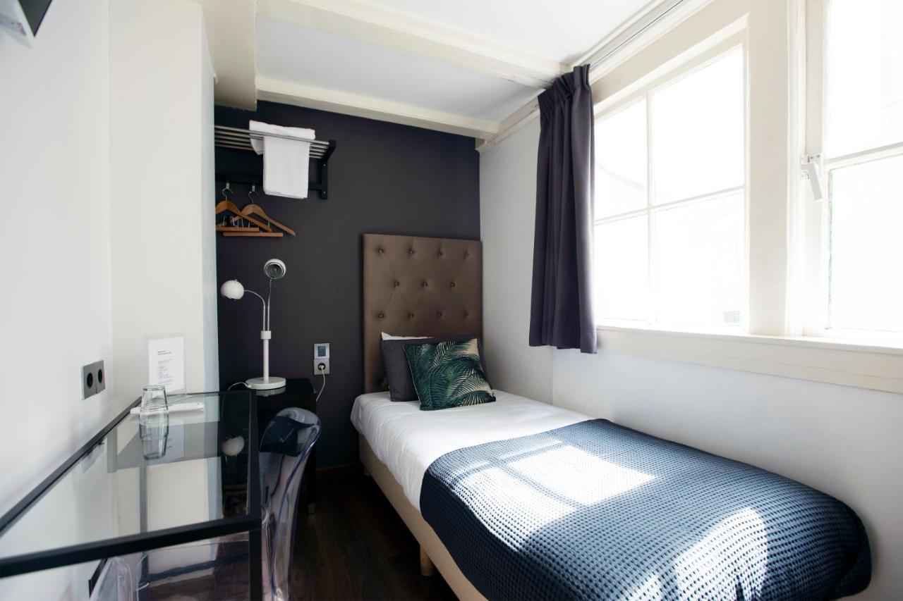 Single Room with Shared Bathroom,1002780819:JPEG