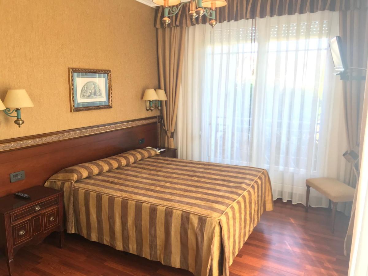 Double or Twin Room (1-2 Adults),227039687:JPEG