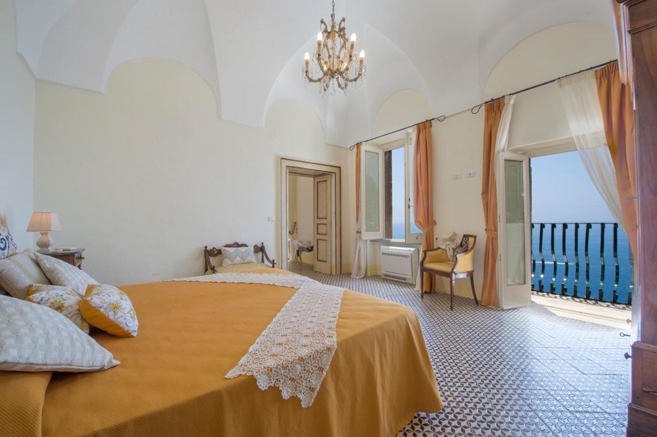 King Suite Terrace Spa Bath
