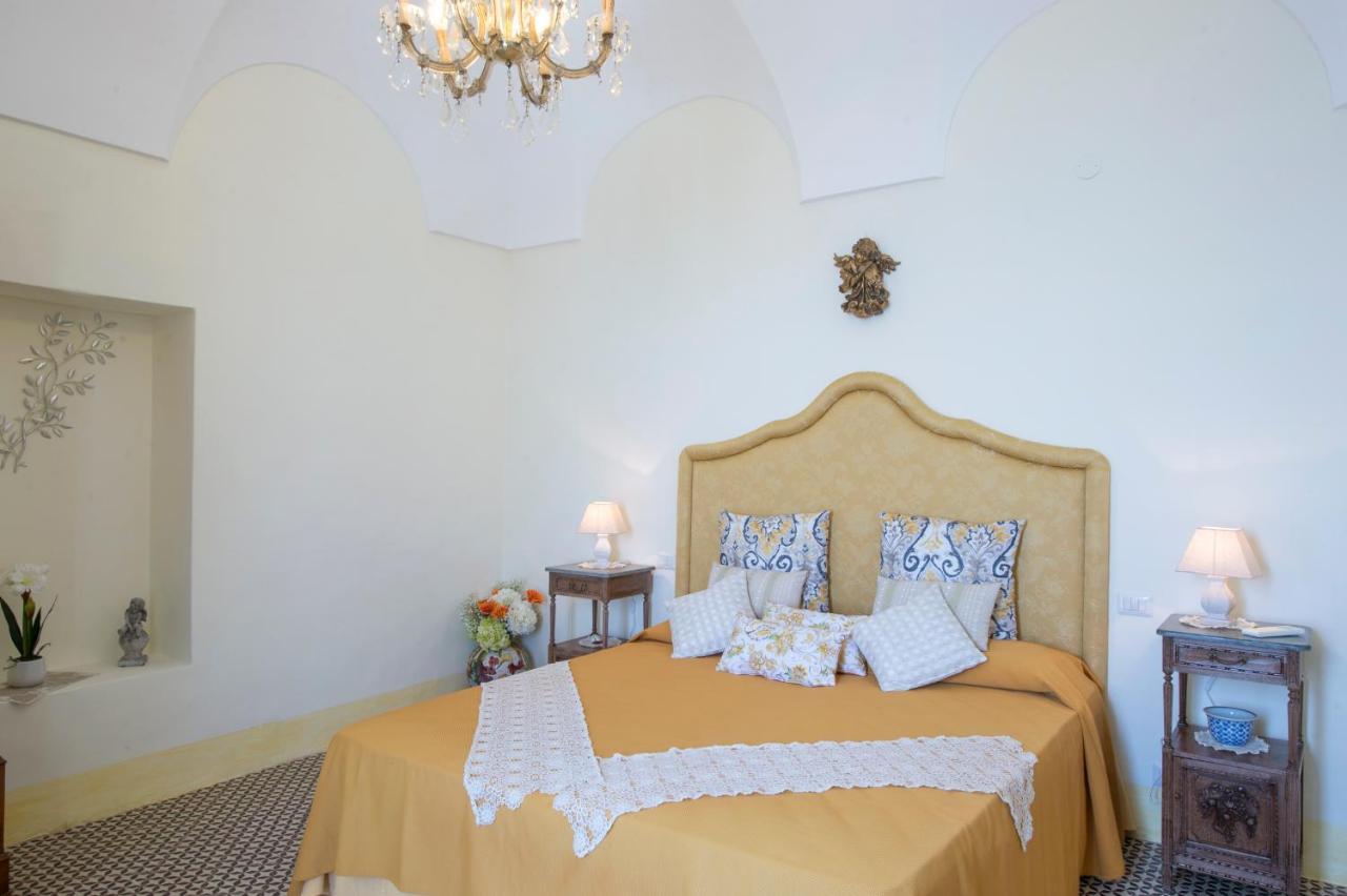 King Suite Terrace Spa Bath