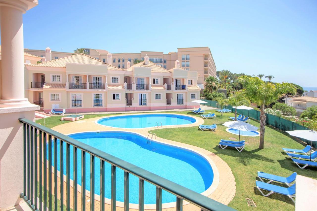Apartamento Superior com 1 Quarto e Vista Piscina