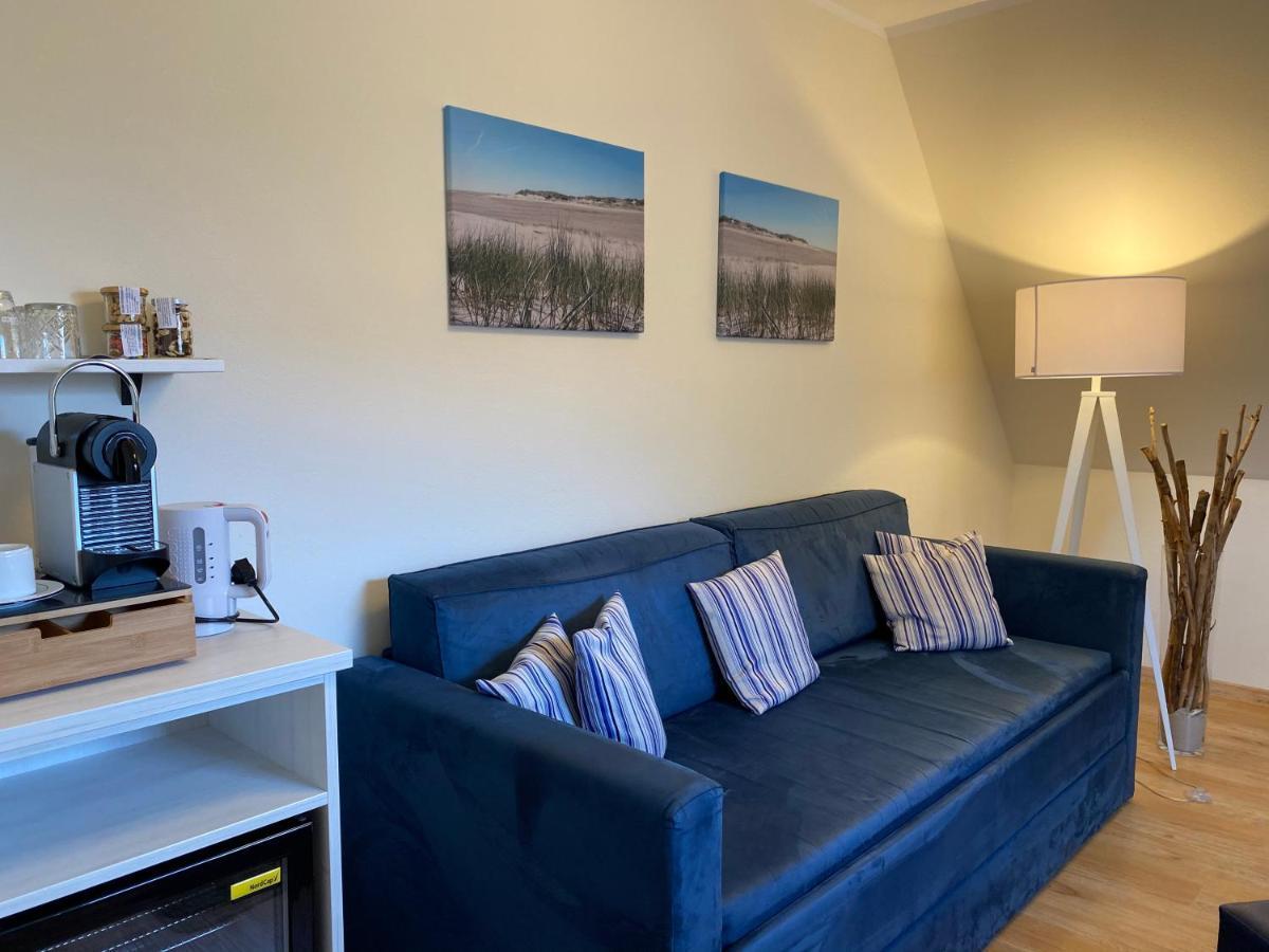 Small Suite