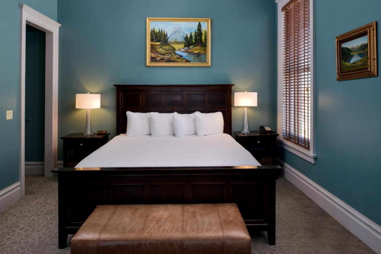 King Suite