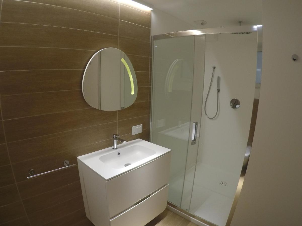 Appartamento Deluxe con 2 Camere da Letto e Balcone