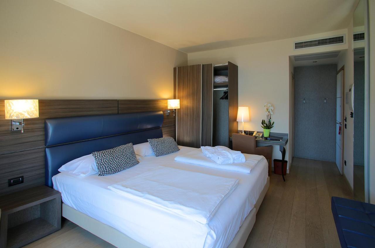 Double Room Lake View