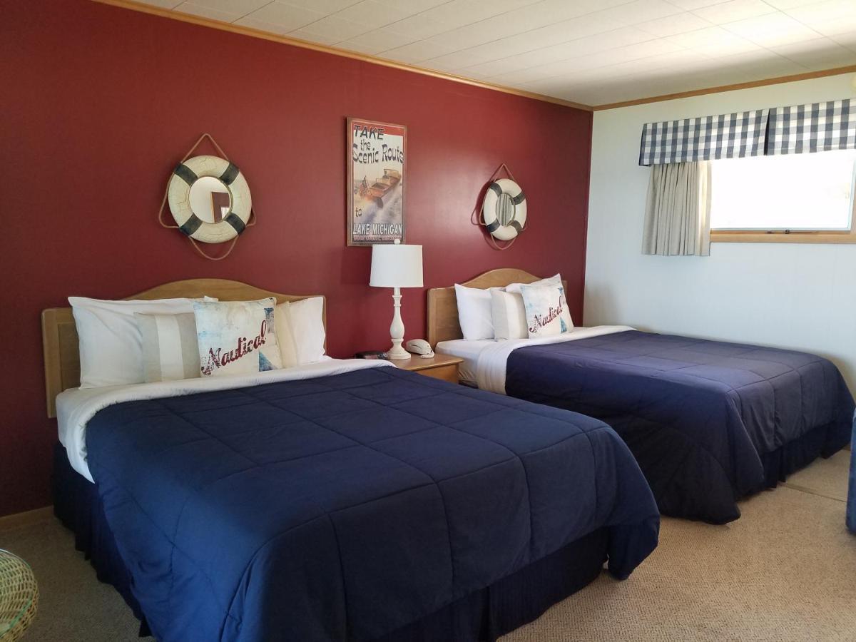 Deluxe Queen Room Two Queen Beds
