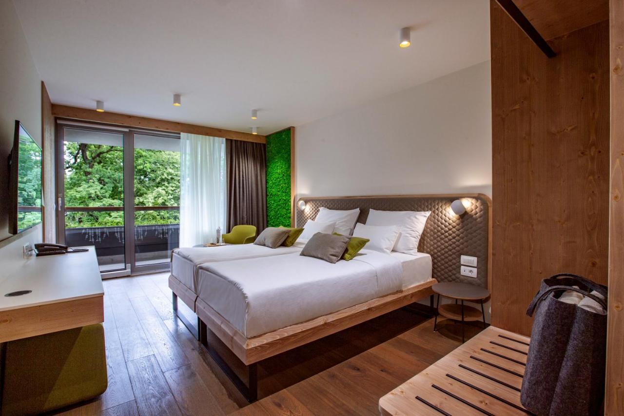 Double Room Balcony,1006827304:JPEG