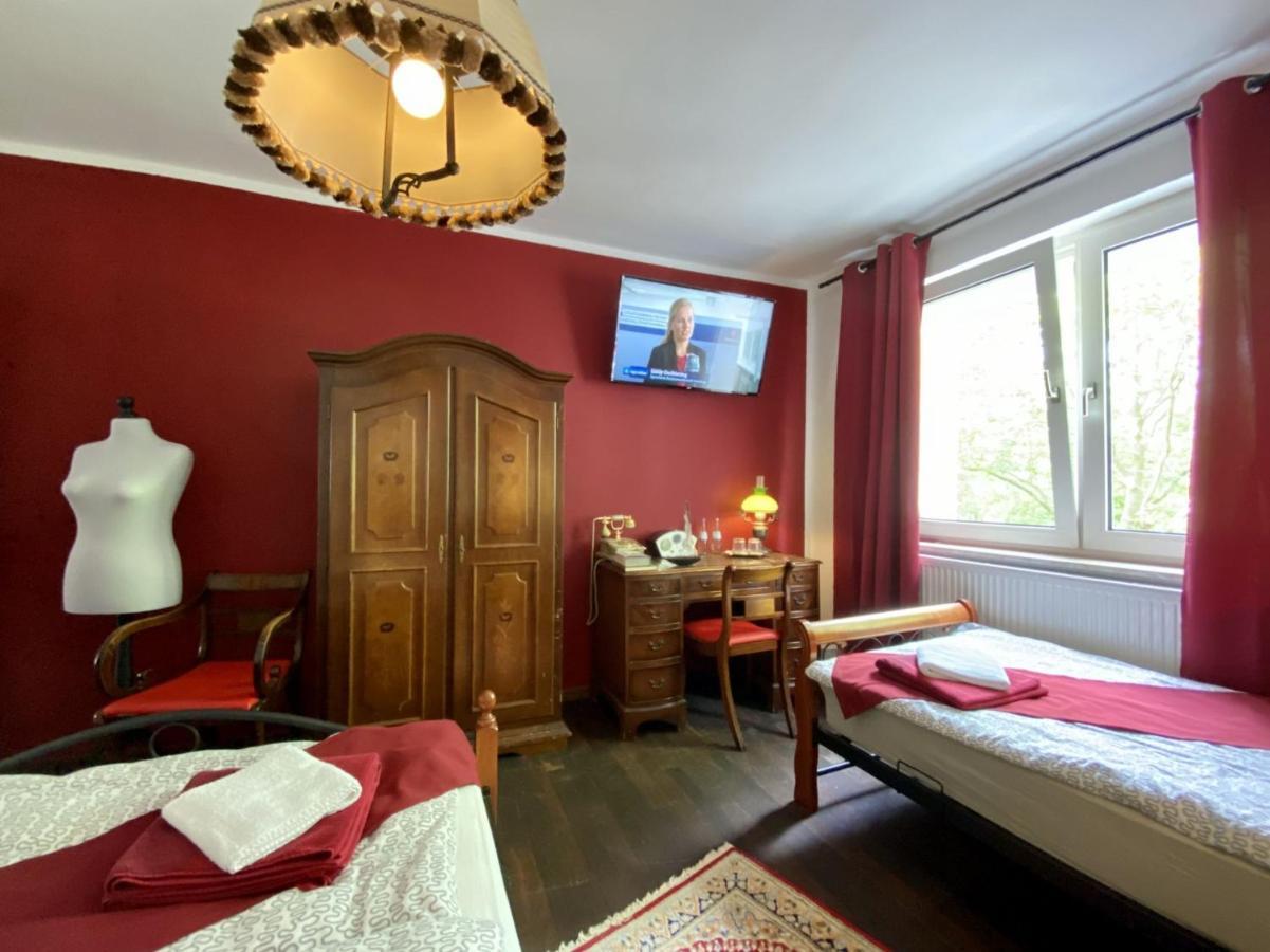 Economy Twin Room