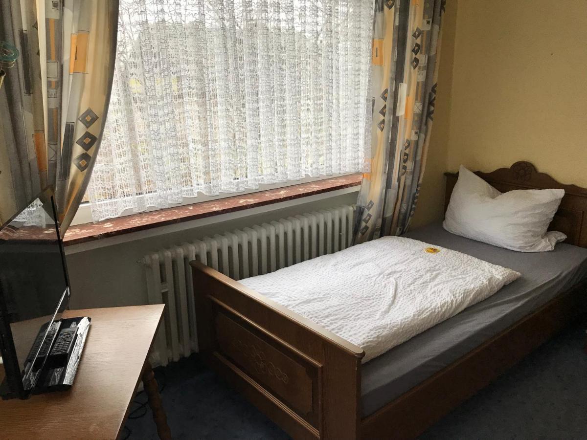 Single Room Mountain View