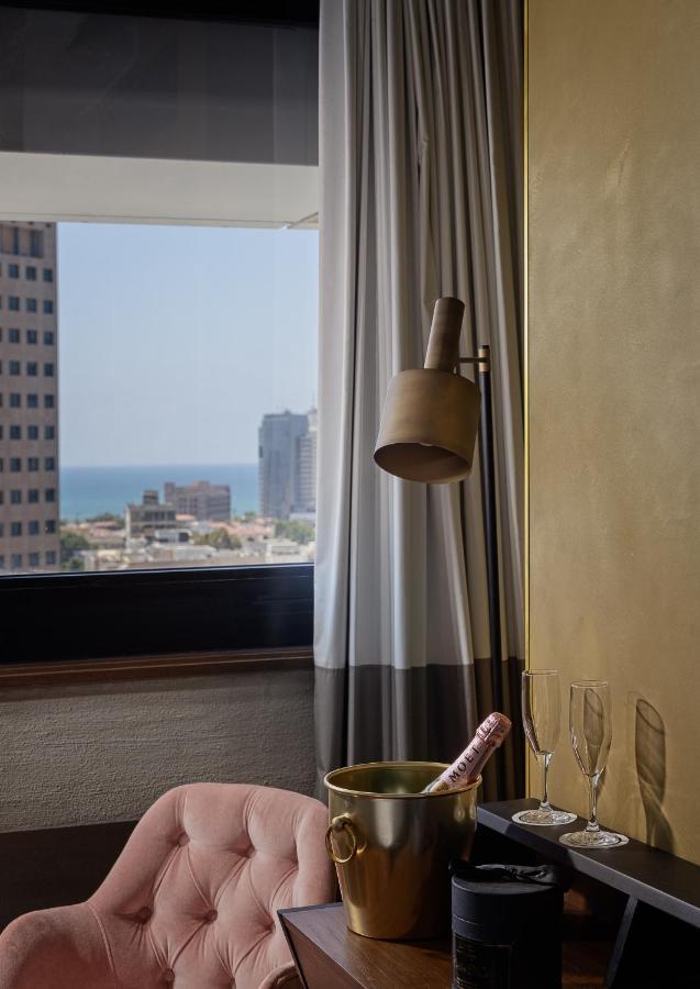Deluxe Triple Room City View