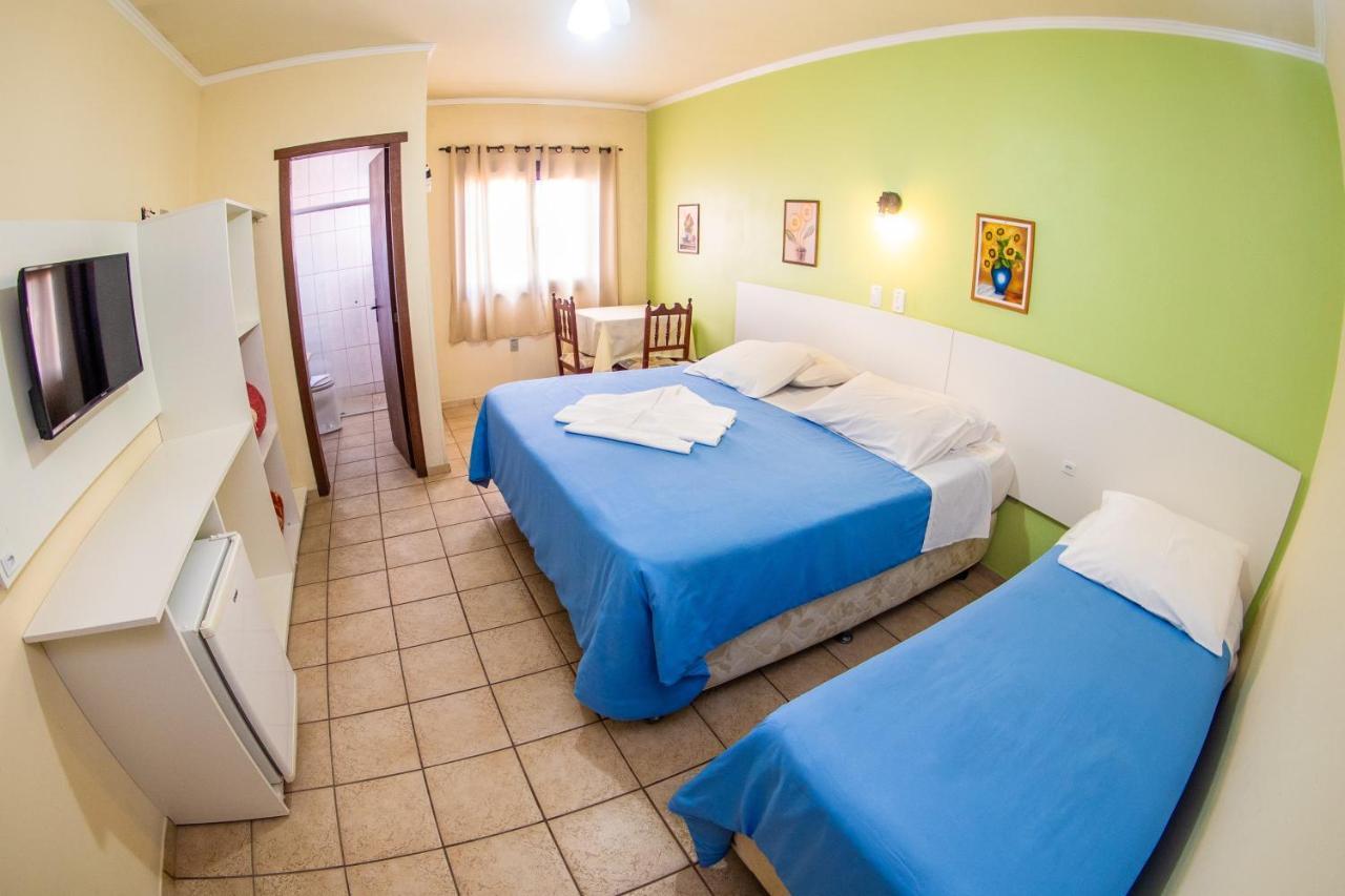 Economy Triple Room