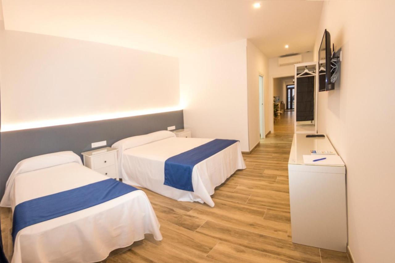 Standard Triple Room,1008165637:JPEG
