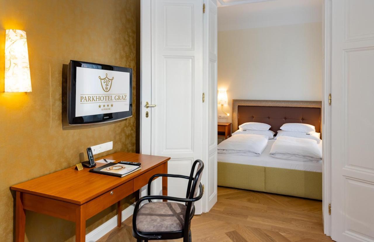 Deluxe Double Room Courtyard View
