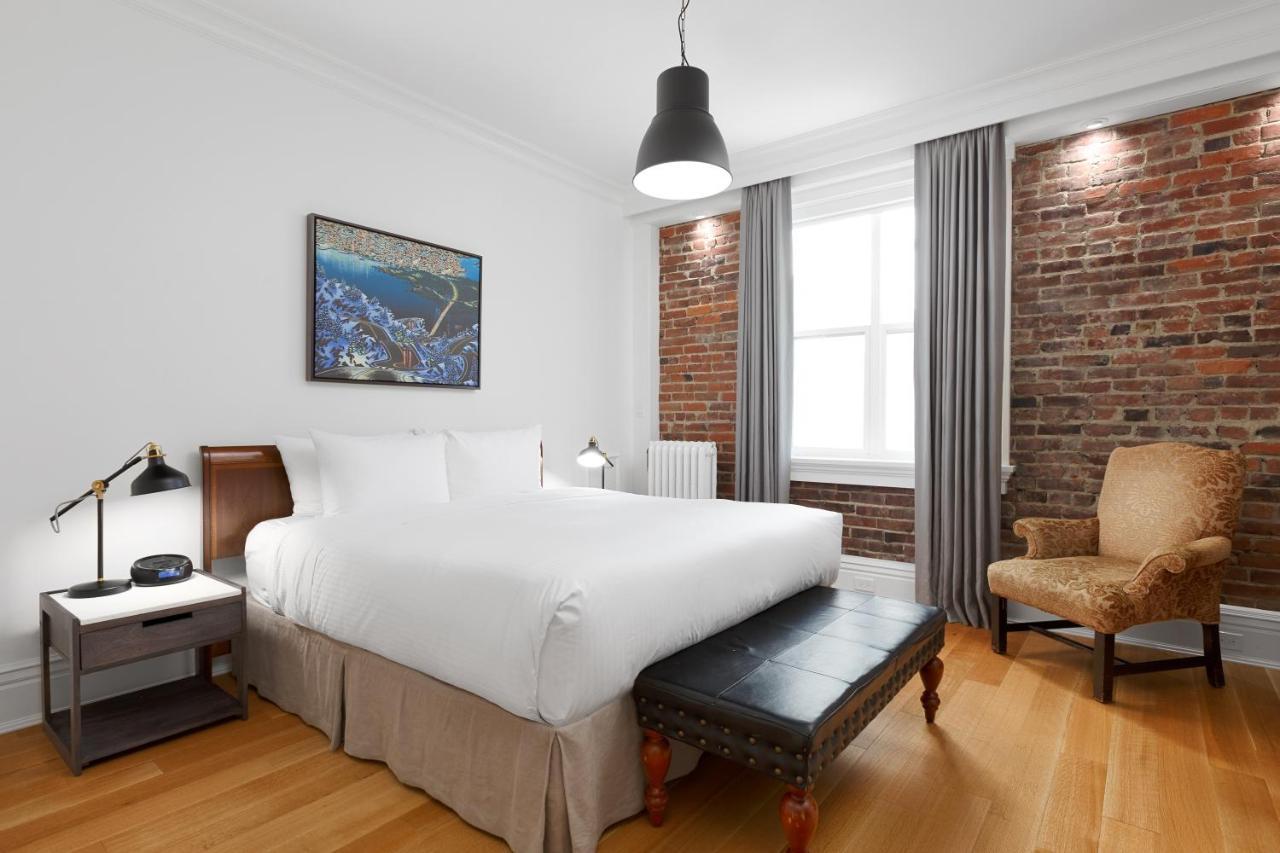 Legacy King Room
