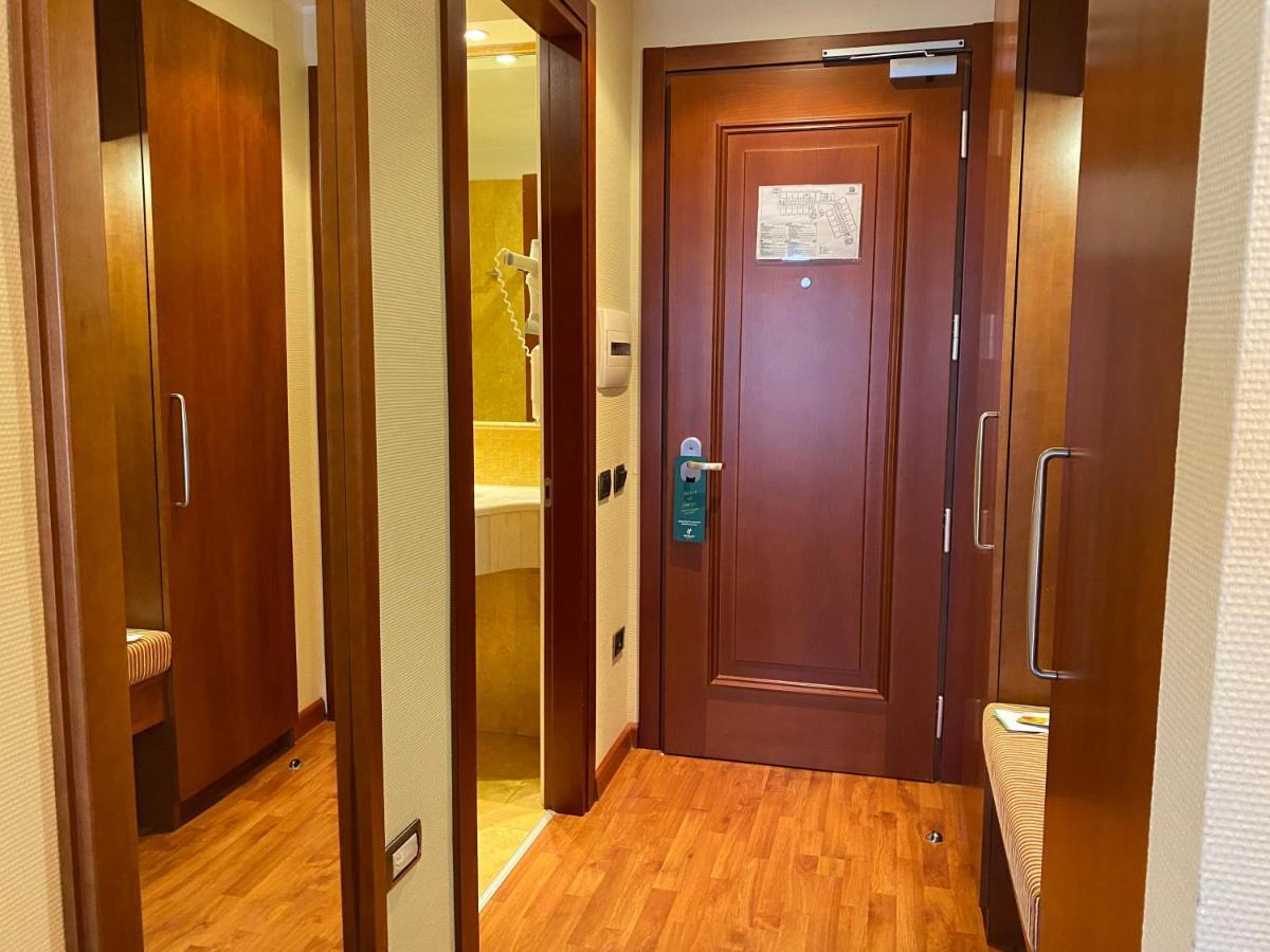 Premium King Room,1037611168:JPEG