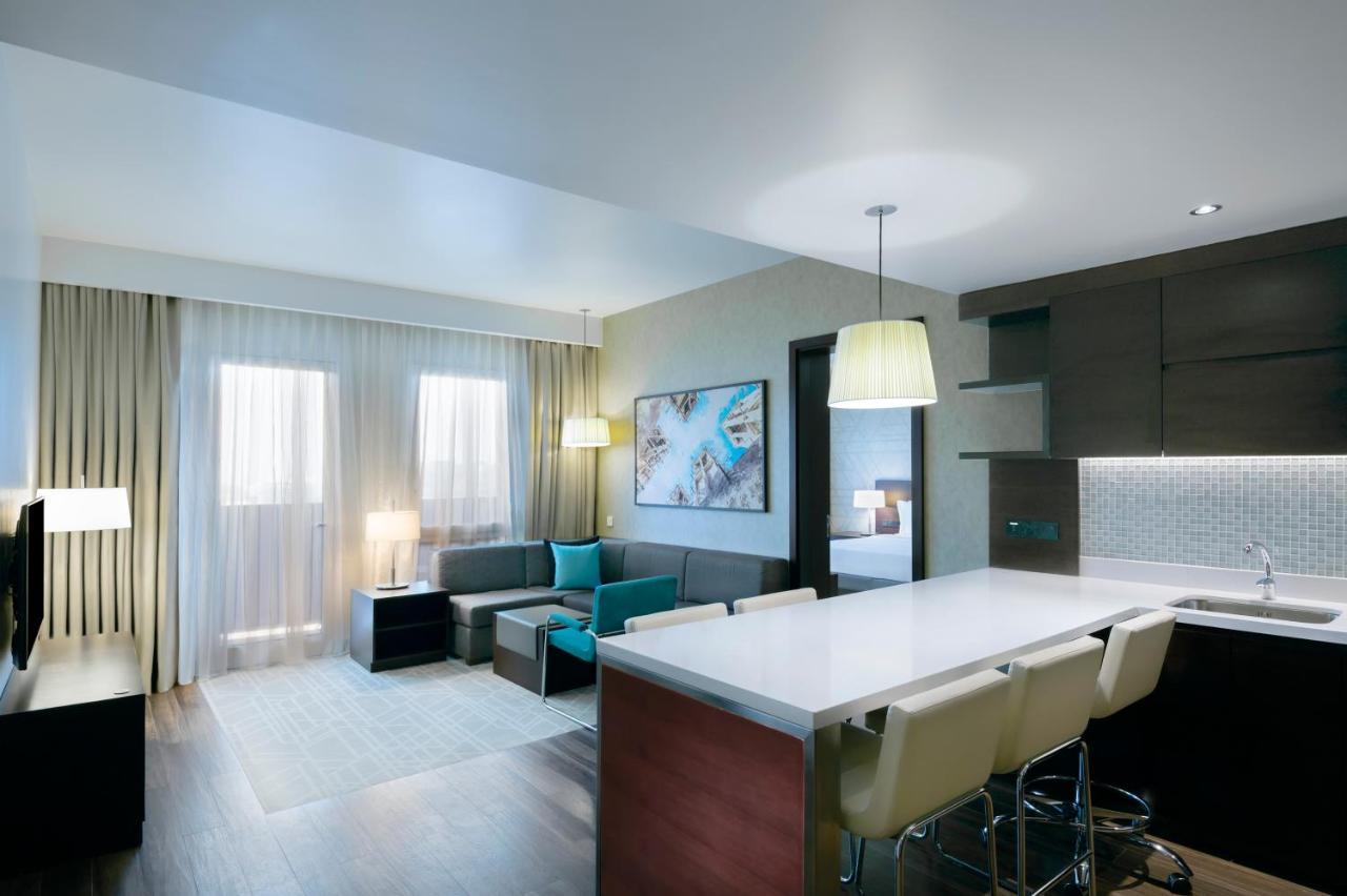 King Suite with Free Breakfast & (15% discount on F&B , SPA and Laundry),1621011663:JPEG