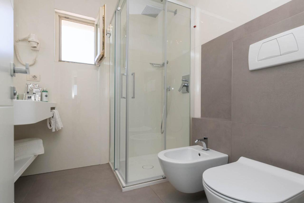 Double or Twin Room Mountain View