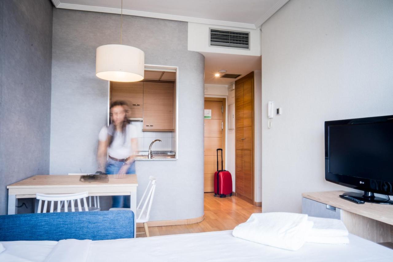 Suíte de 2 Quartos (3 Adultos)