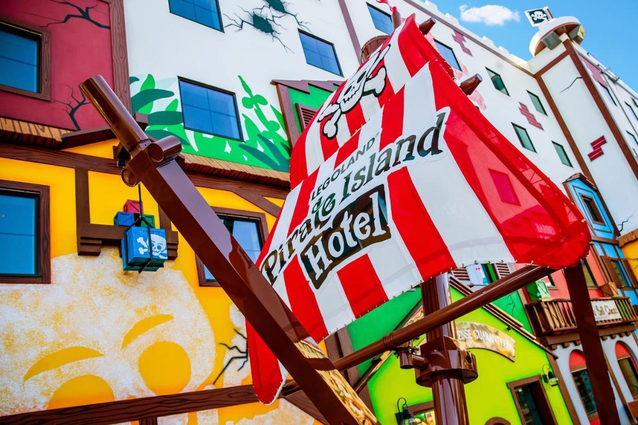 Pirate Theme Family Room LEGOLAND® Pirate Island Hotel