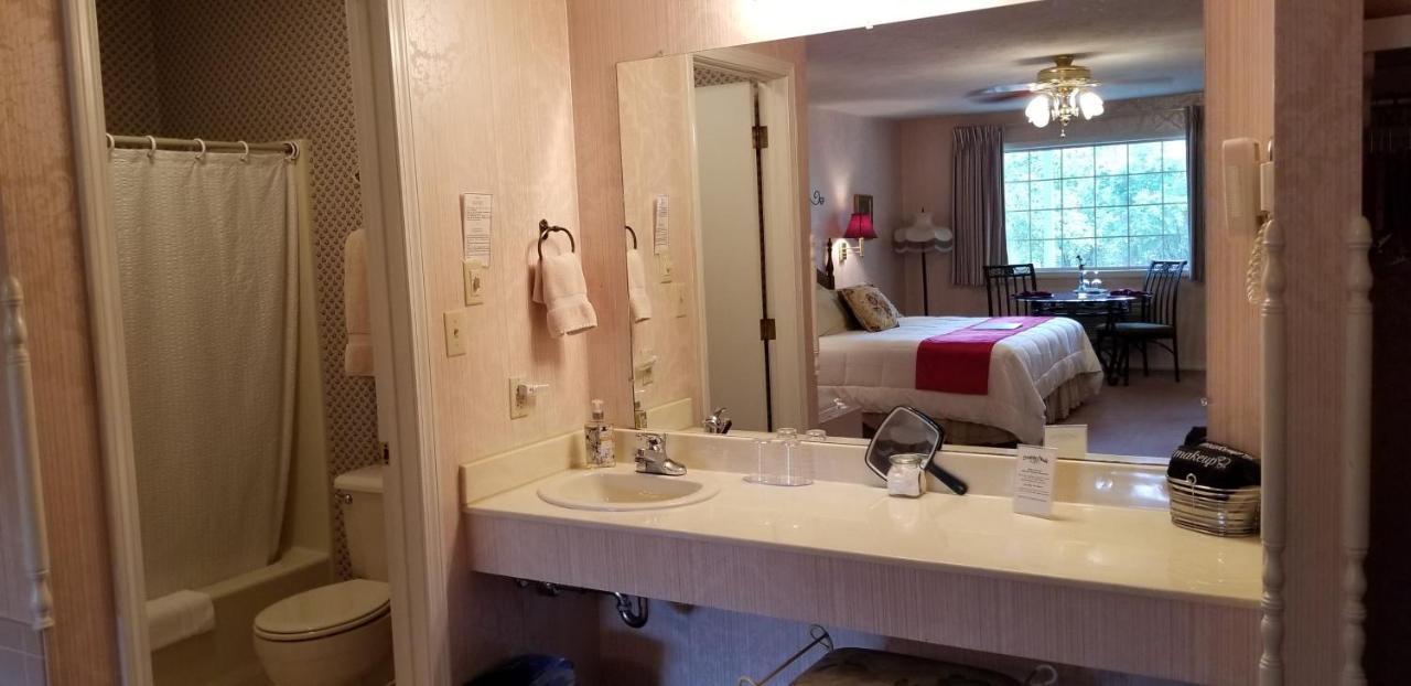 Verbena Suite