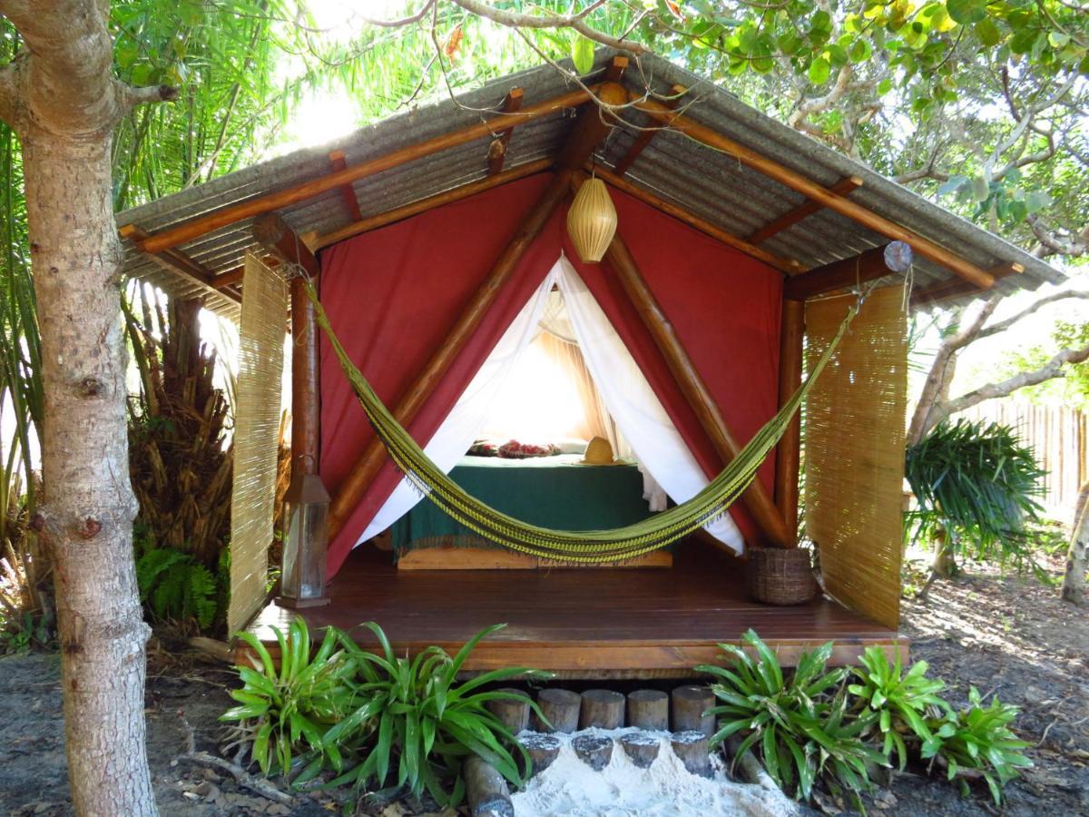 Quarto com Cama de Casal ou 2 de Solteiro e Banheiro Compartilhado