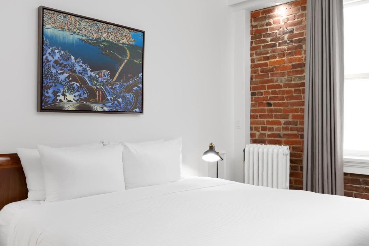 Legacy King Room