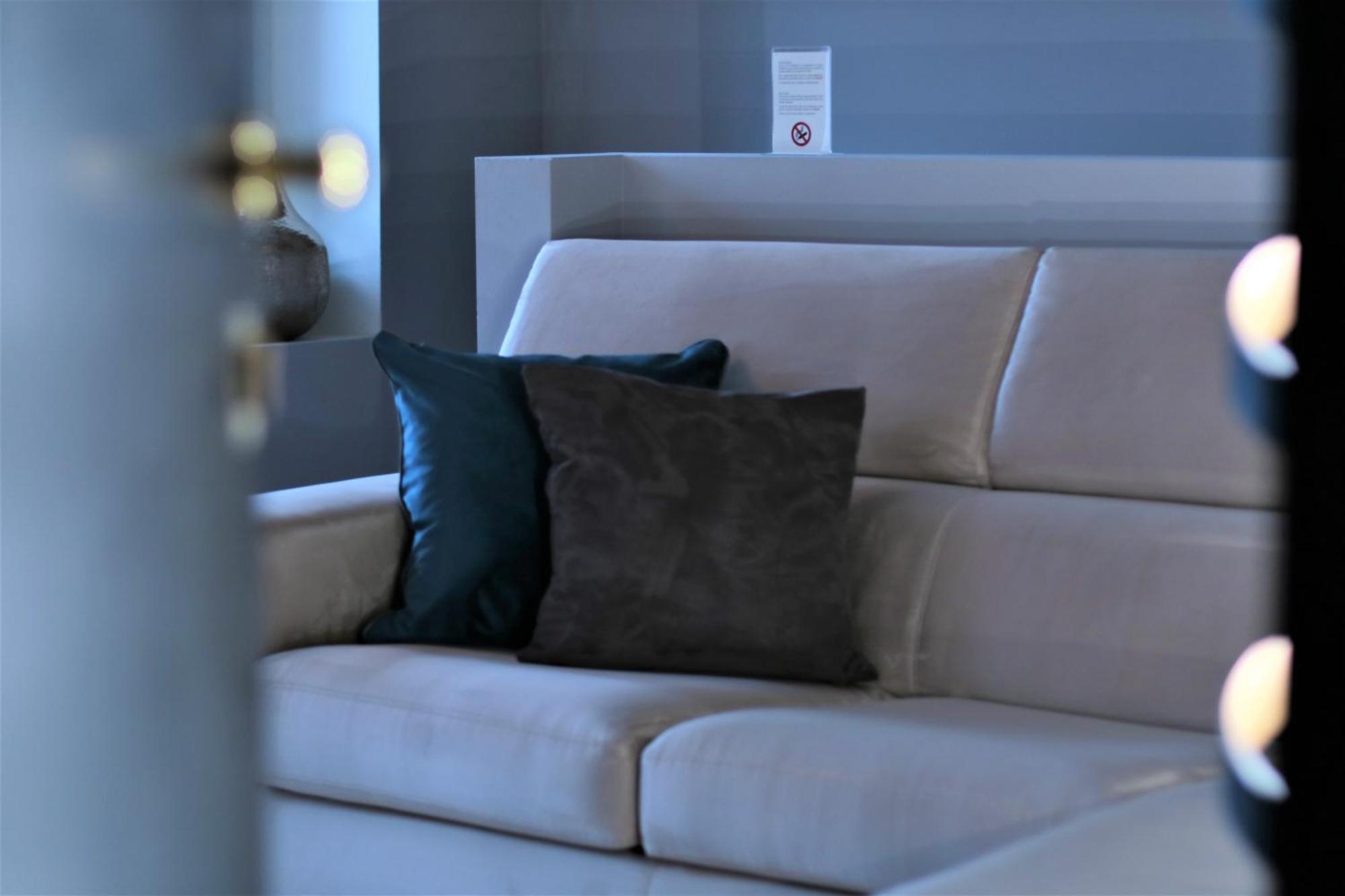 Executive Suite Split Level