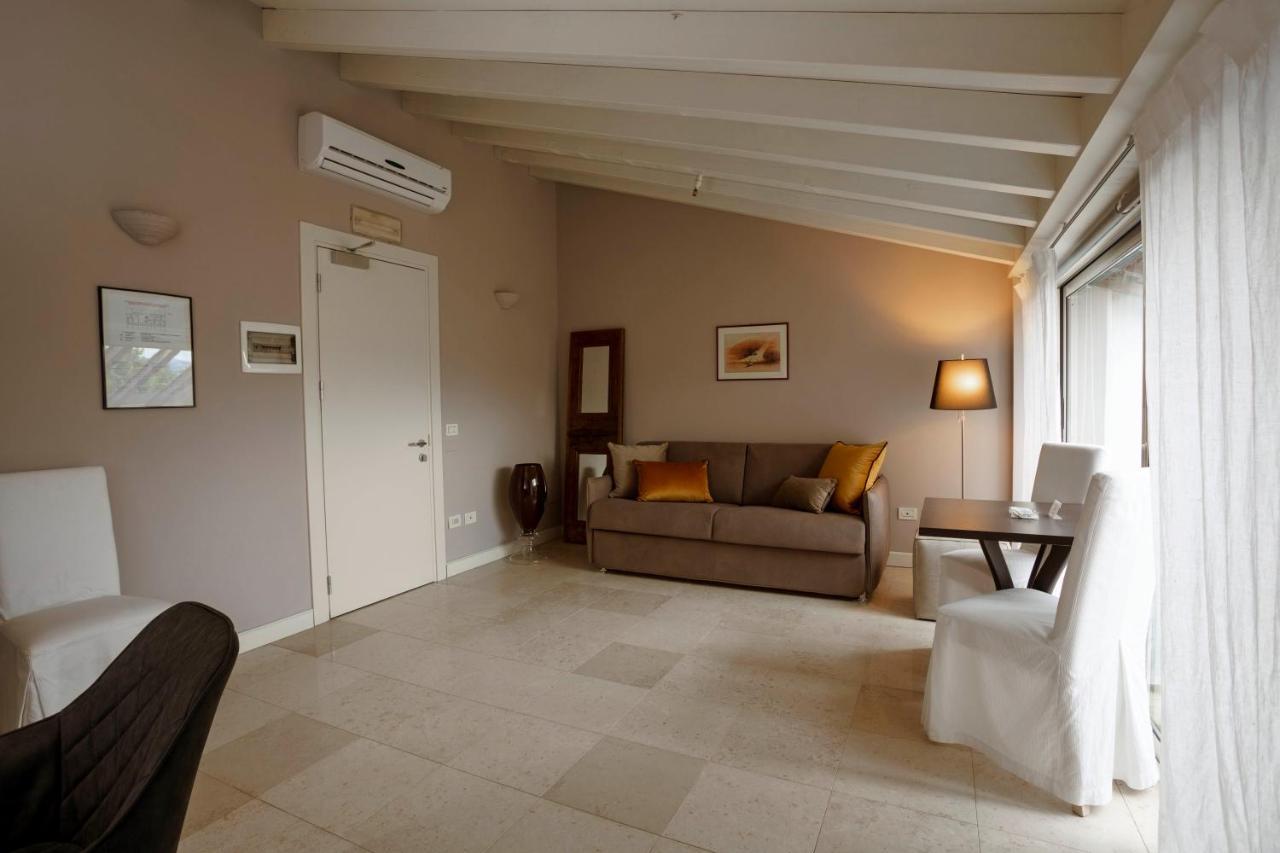Executive Suite Split Level
