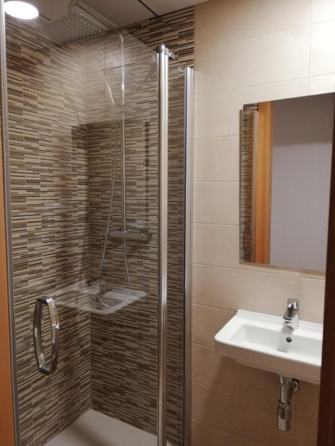 Single Room Private Bathroom