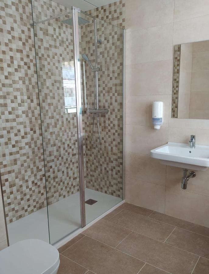 Twin Room Private Bathroom