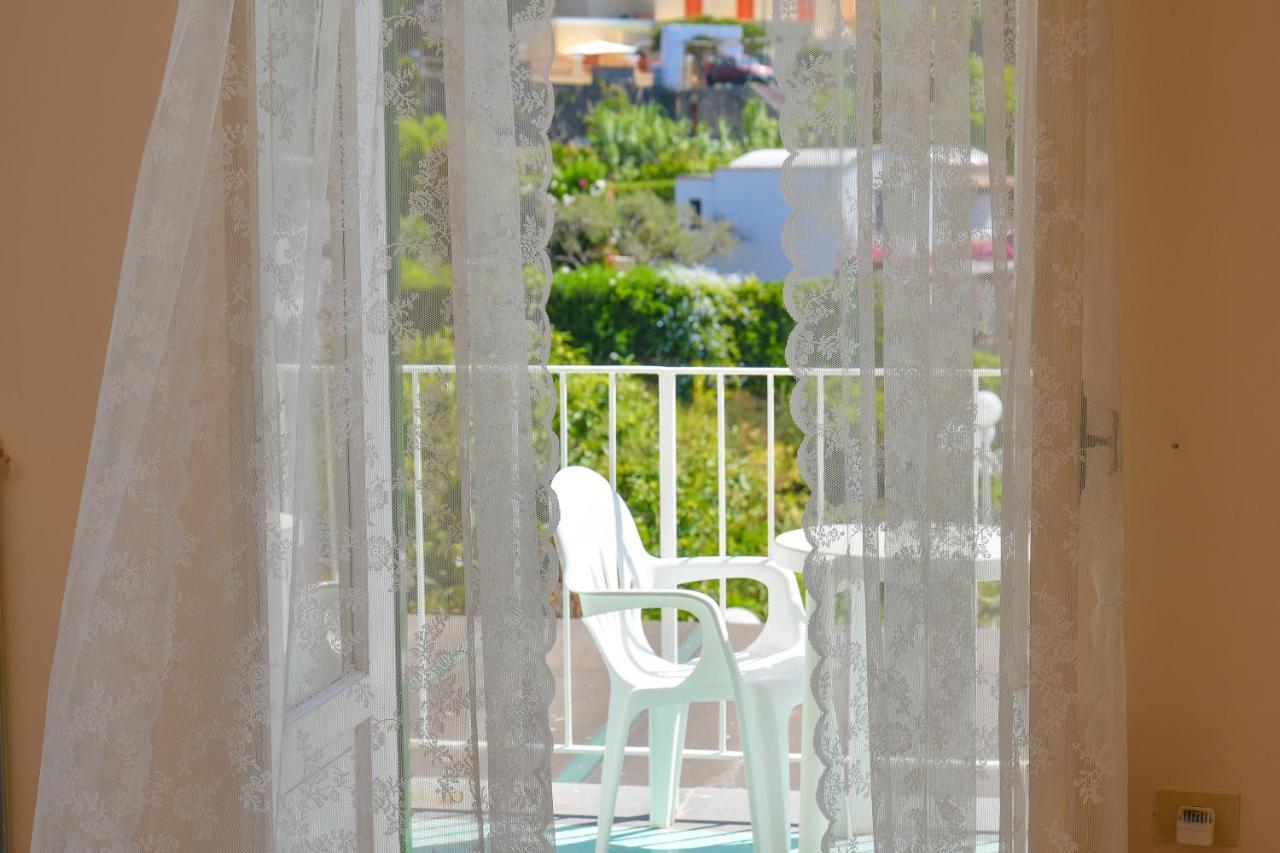 Doppelzimmer mit Balkon