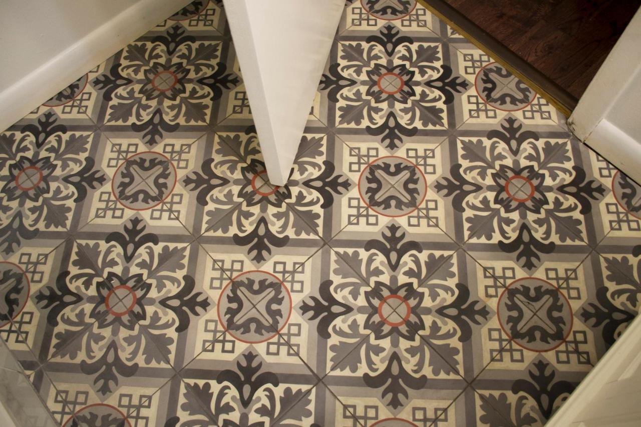 Classic Queen Room