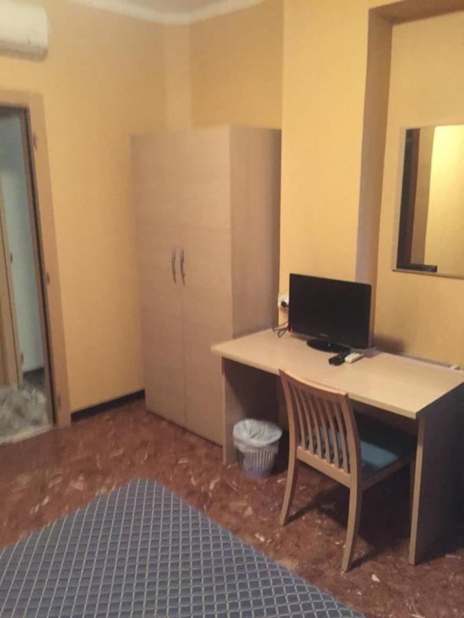 Triple Room,549259413:JPEG