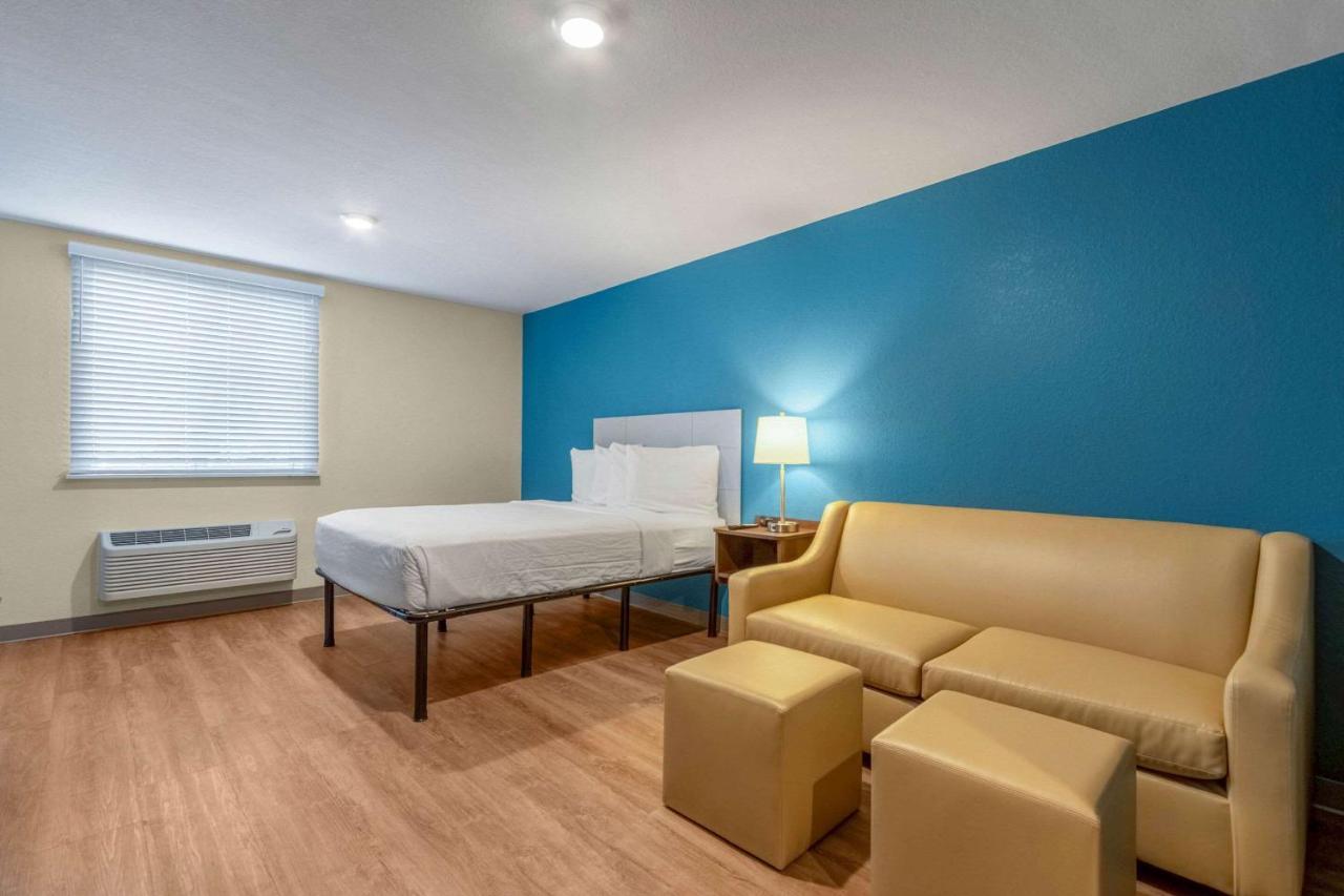 Queen Room Sofa Bed Disability Access or Non-Smoking