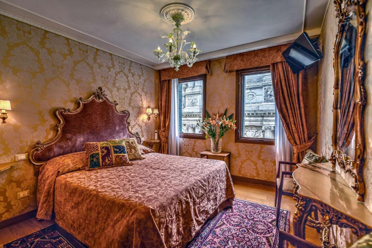 Deluxe Double or Twin Room City View
