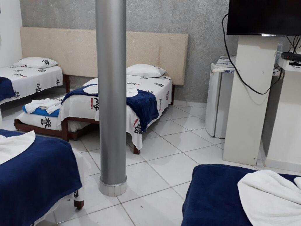 Quarto Quádruplo Econômico com Ventilador