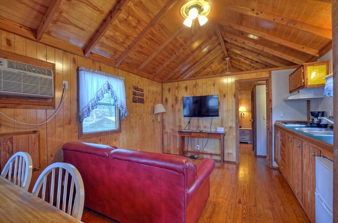 Cedar Cabin River View