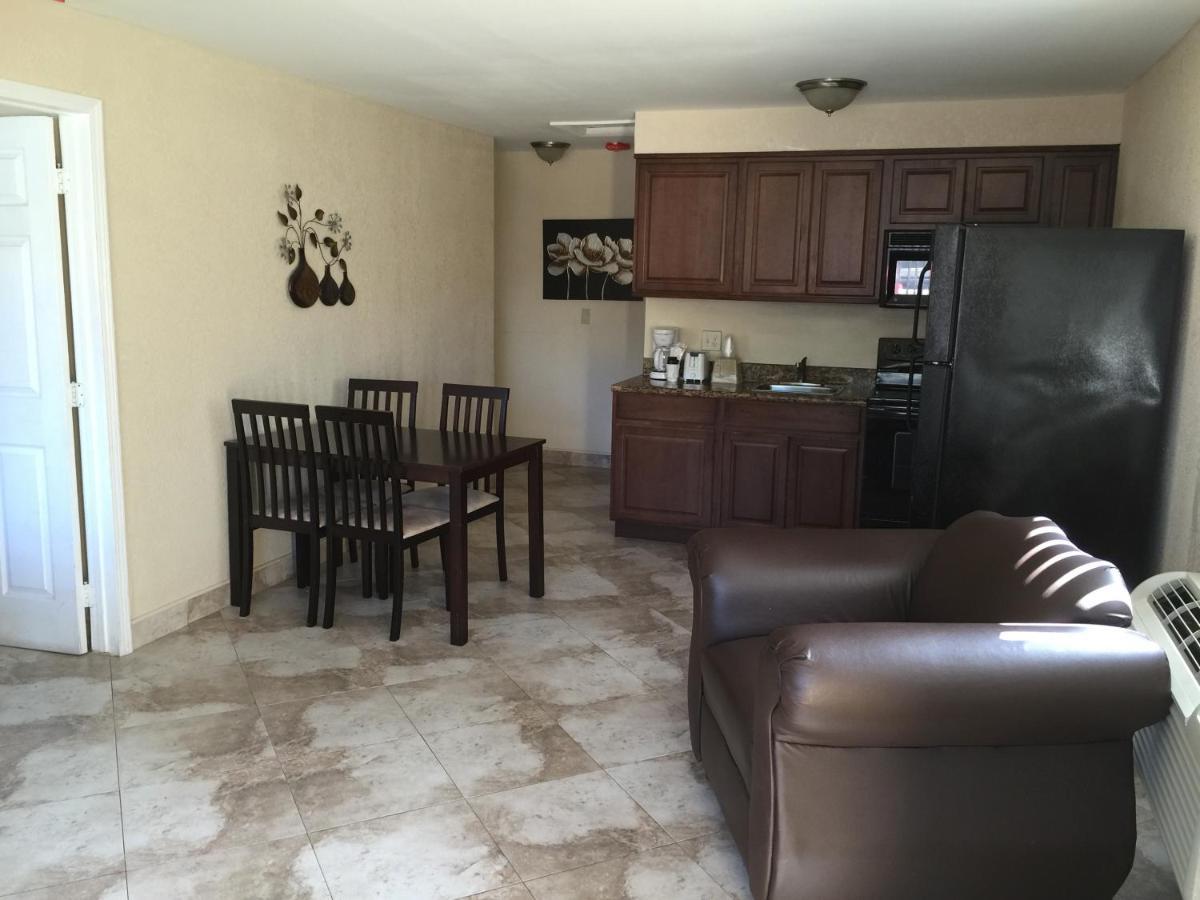 Two-Bedroom Suite