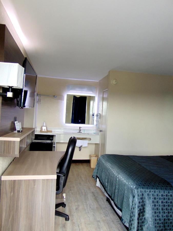 Double Room Two Double Beds Non-Smoking