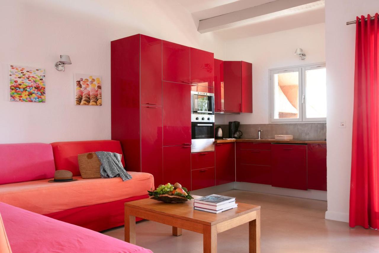 Comfort Two-Bedroom Apartment,1539779635:JPEG