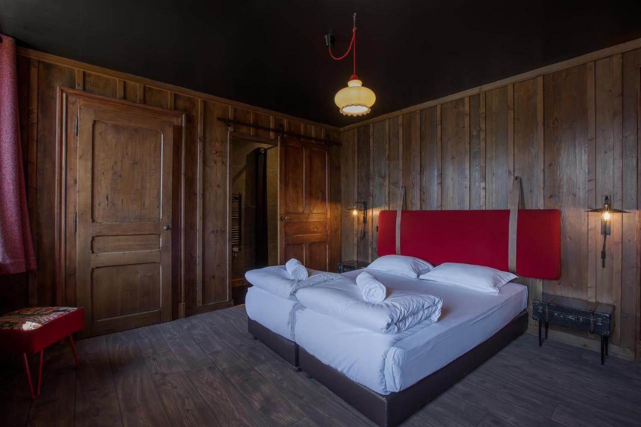 Double or Twin Room Mountain View