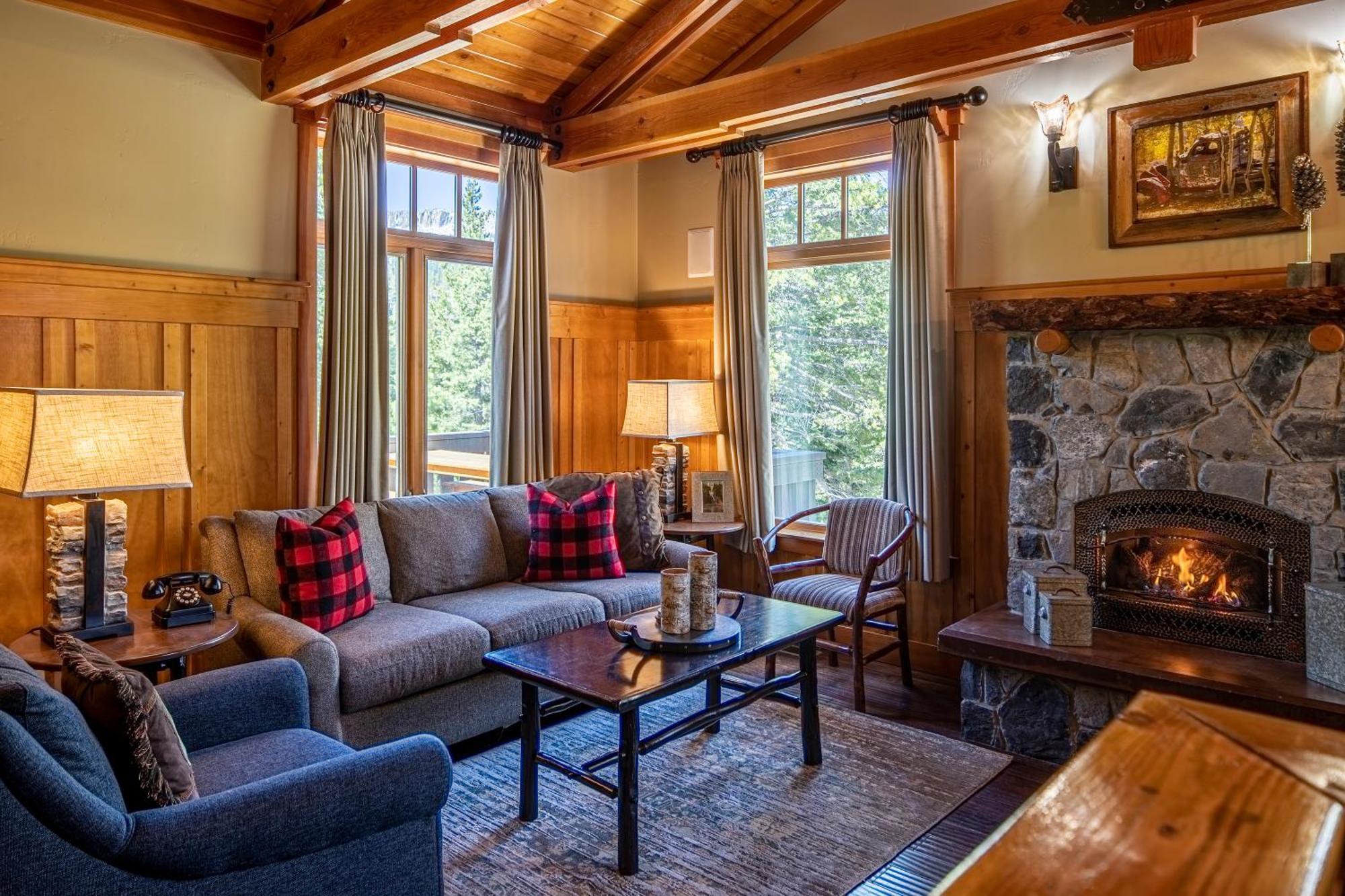 Deluxe Two-Bedroom Cabin