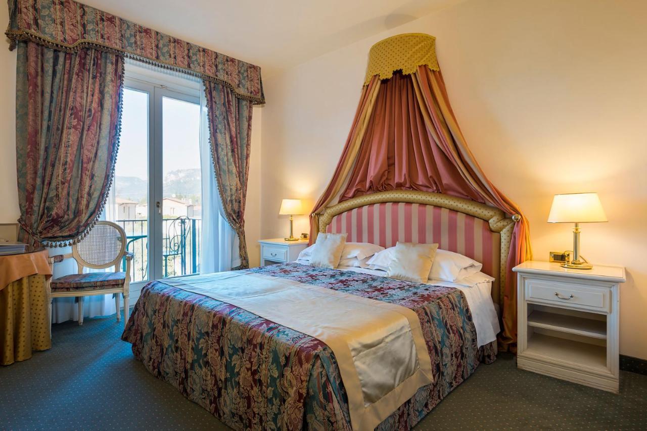 Superior Double or Twin Room with Landscape,1019962825:JPEG