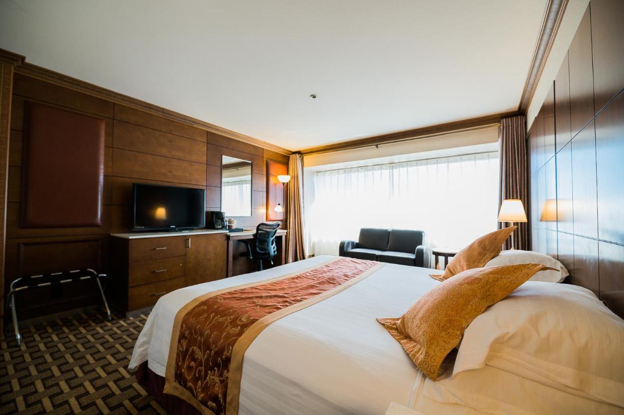 Luxury King Room