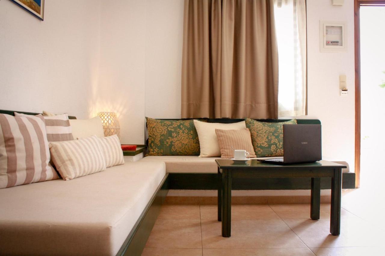 Superior One-Bedroom Apartment